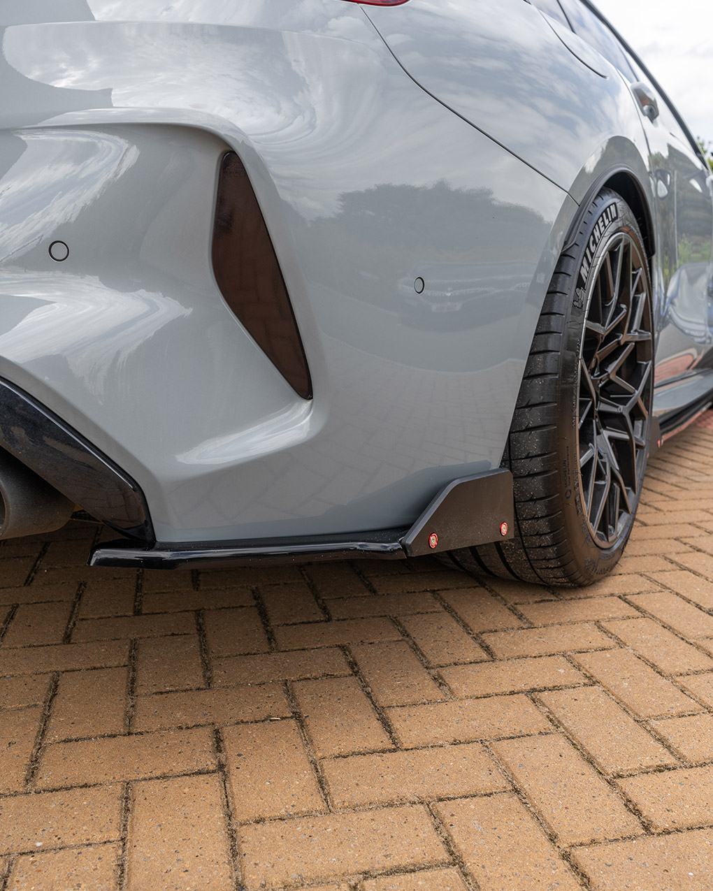 BMW M8 Rear Side Splitters